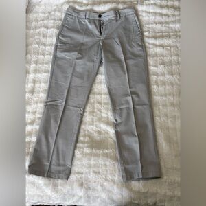 Men's Gray Chino Pants. Amazon Essentials. Slim fit. 32x29